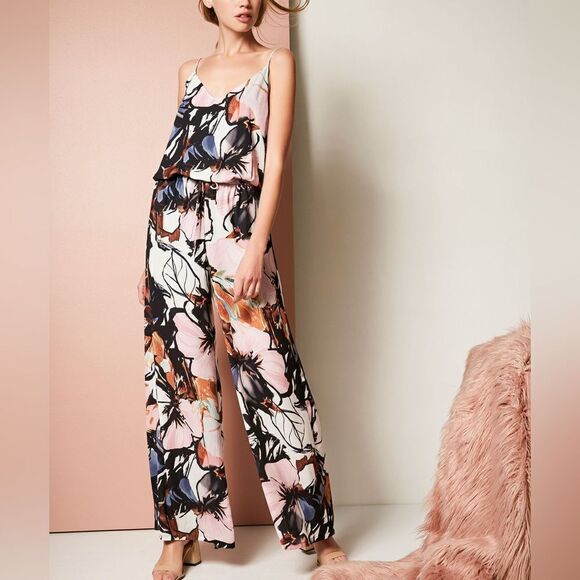 THREE EIGHTY TWO Women’s Erin Cami Jumpsuit in the Size Large in Cadet Blue - Picture 8 of 9